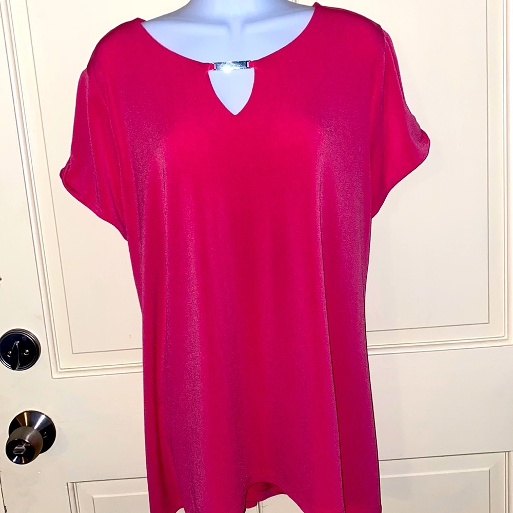 Pink business casual top with split short sleeve